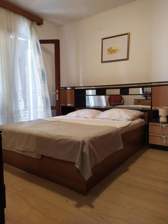 Honey Bee Cavtat Apartment Bagian luar foto