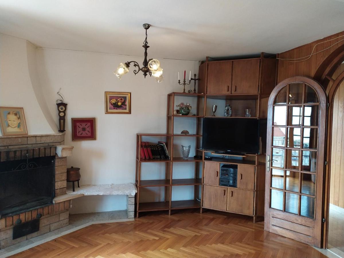 Honey Bee Cavtat Apartment Bagian luar foto