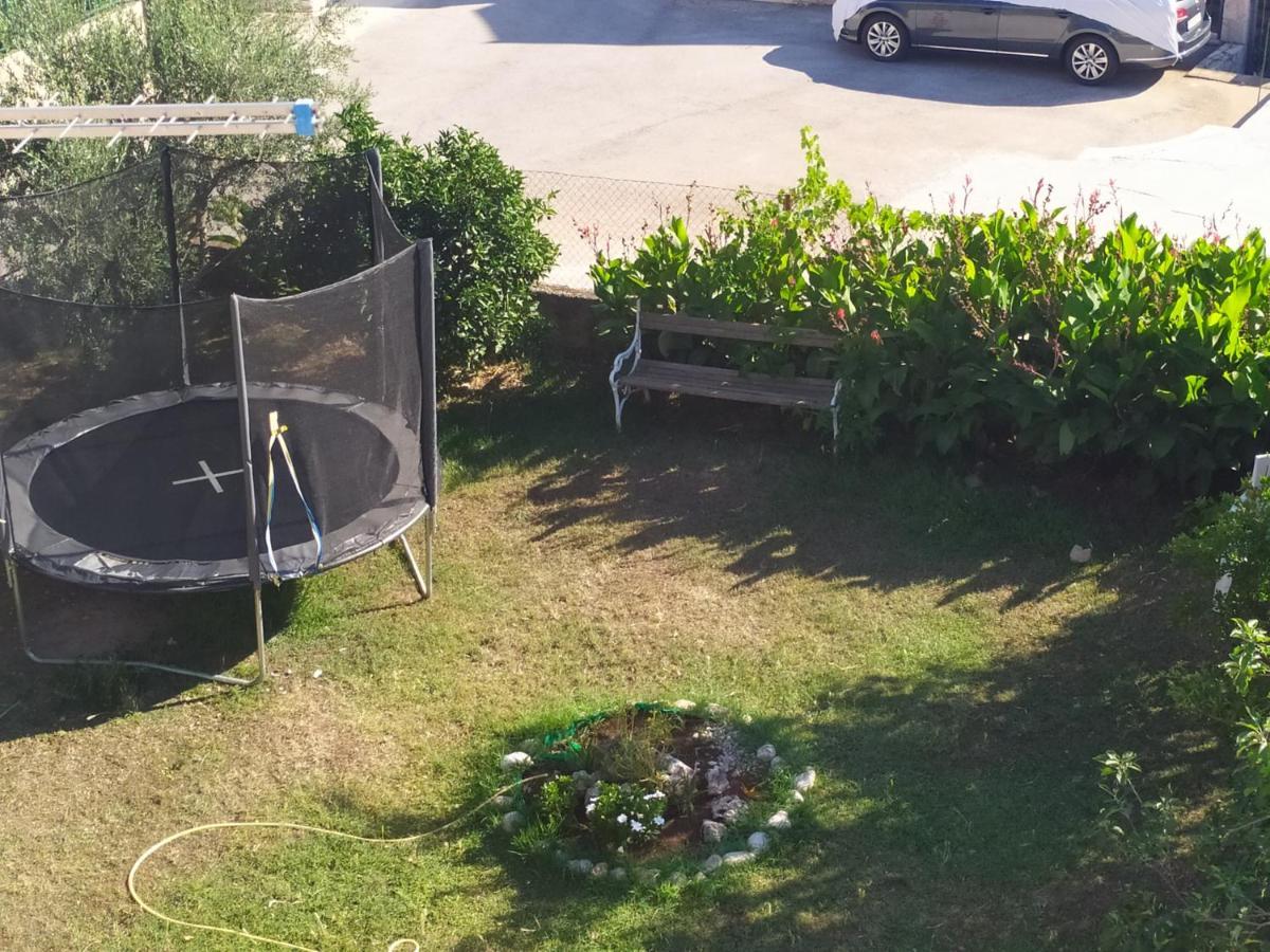 Honey Bee Cavtat Apartment Bagian luar foto