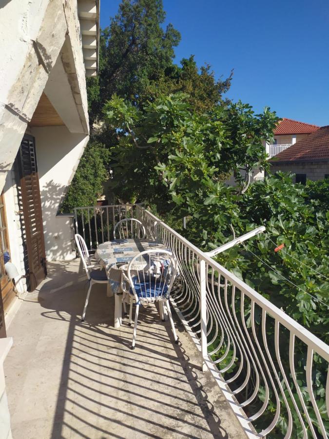 Honey Bee Cavtat Apartment Bagian luar foto